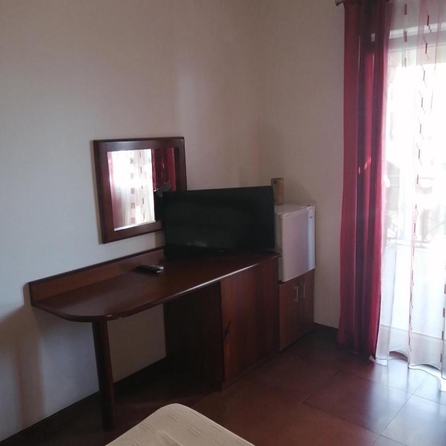 Apartments Muhar Sveti Stefan Bagian luar foto