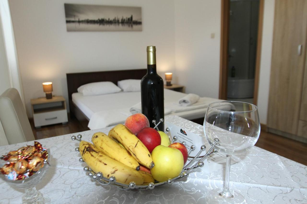 Apartments Muhar Sveti Stefan Bagian luar foto