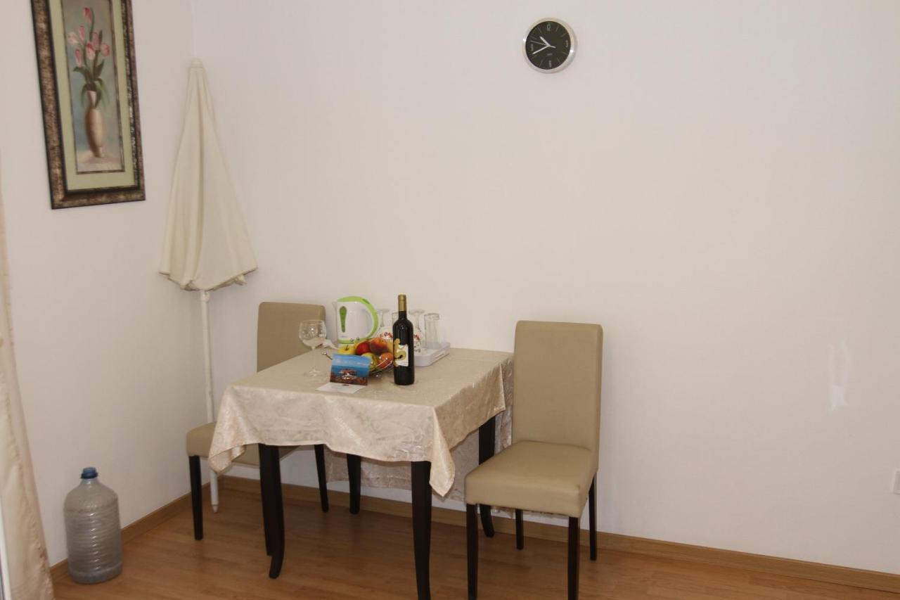 Apartments Muhar Sveti Stefan Bagian luar foto